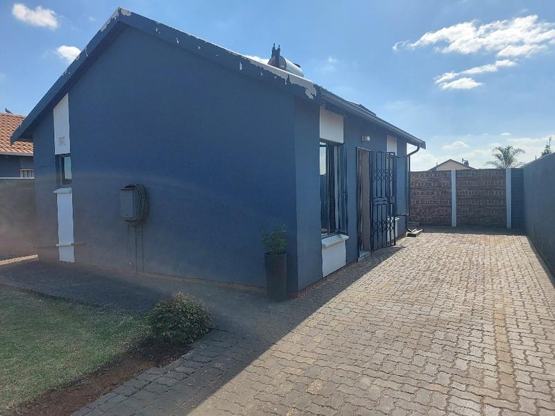 2 Bedroom Property for Sale in Sky City Gauteng
