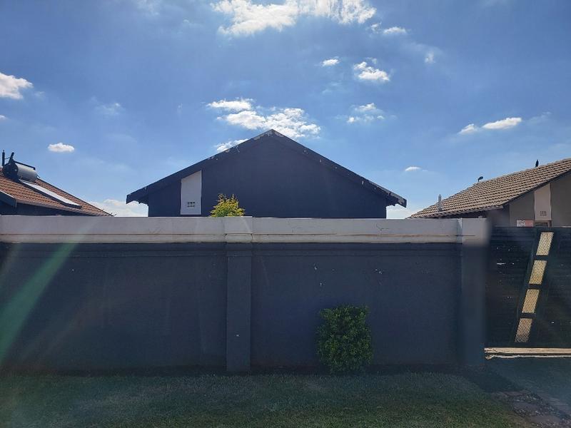 2 Bedroom Property for Sale in Sky City Gauteng