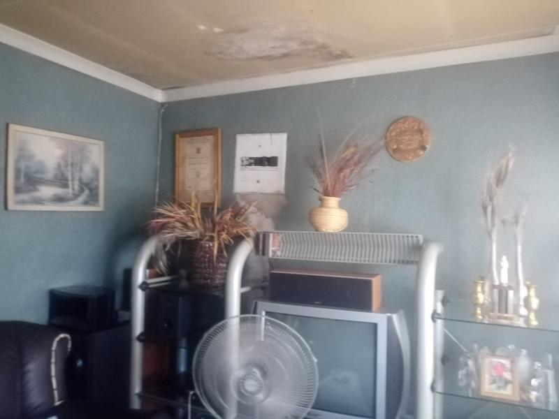 4 Bedroom Property for Sale in Twala Gauteng