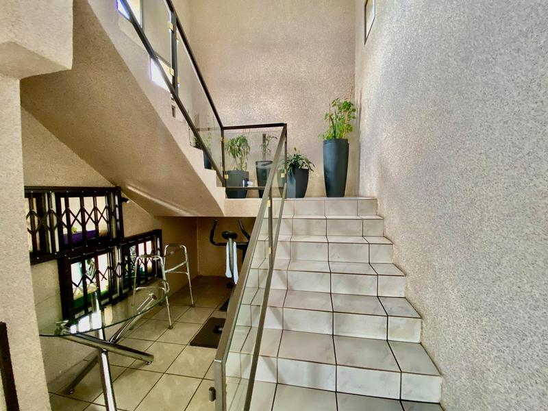 4 Bedroom Property for Sale in Bassonia Gauteng