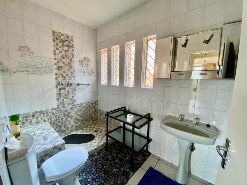 4 Bedroom Property for Sale in Bassonia Gauteng