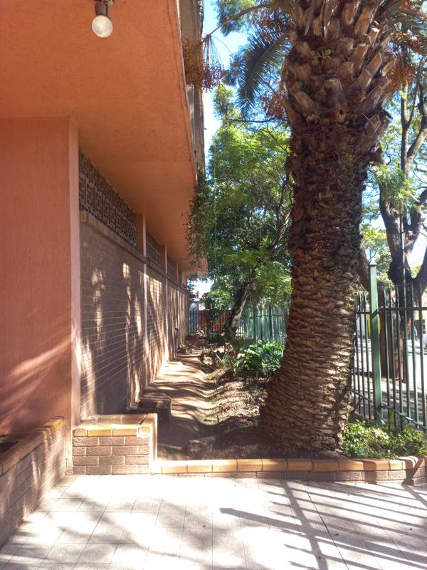 2 Bedroom Property for Sale in Yeoville Gauteng