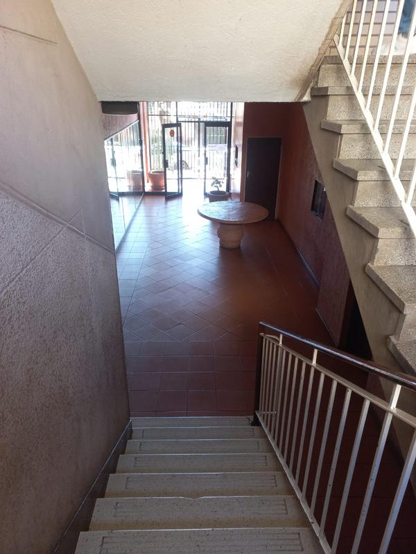 2 Bedroom Property for Sale in Yeoville Gauteng
