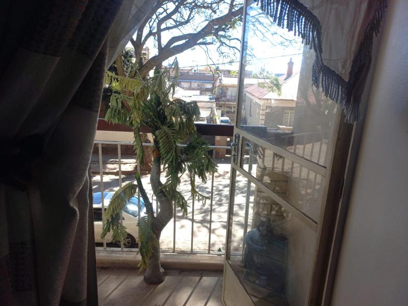 2 Bedroom Property for Sale in Yeoville Gauteng