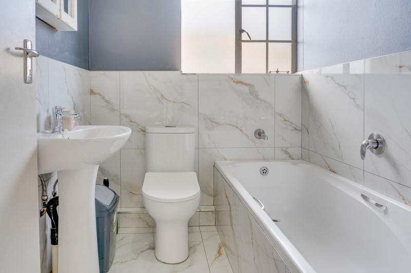 3 Bedroom Property for Sale in Ruimsig Gauteng