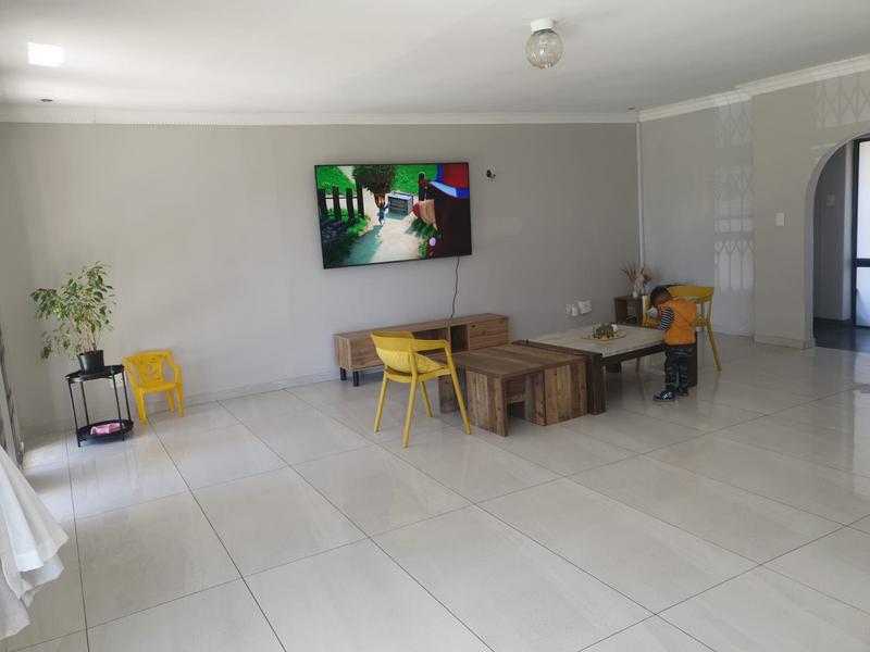4 Bedroom Property for Sale in Esther Park Gauteng