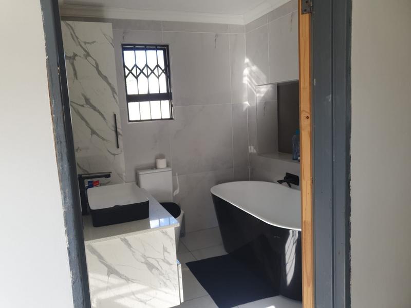 4 Bedroom Property for Sale in Esther Park Gauteng