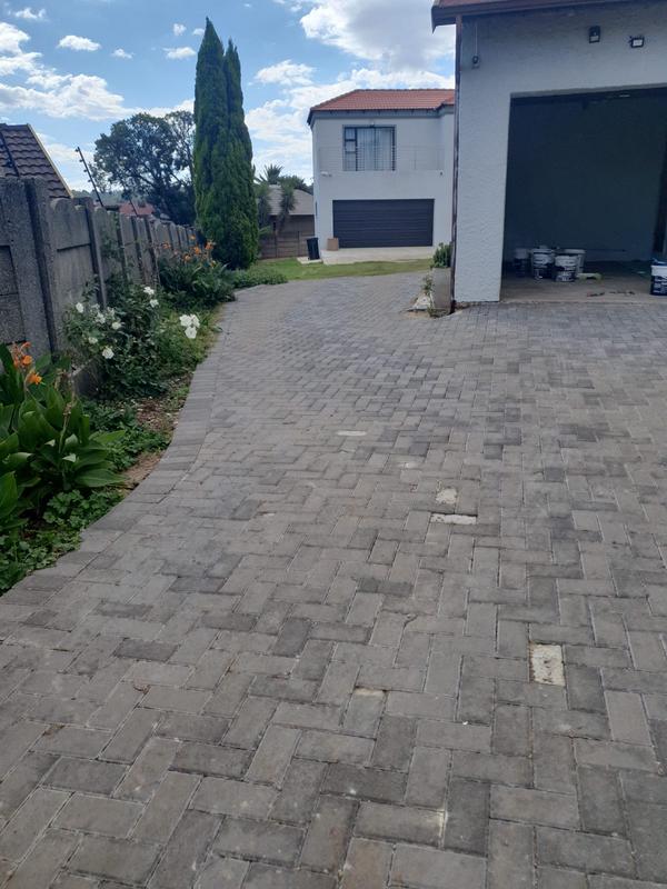 4 Bedroom Property for Sale in Esther Park Gauteng