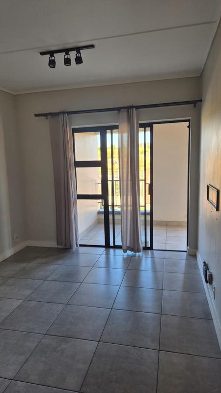 1 Bedroom Property for Sale in Waterfall Gauteng
