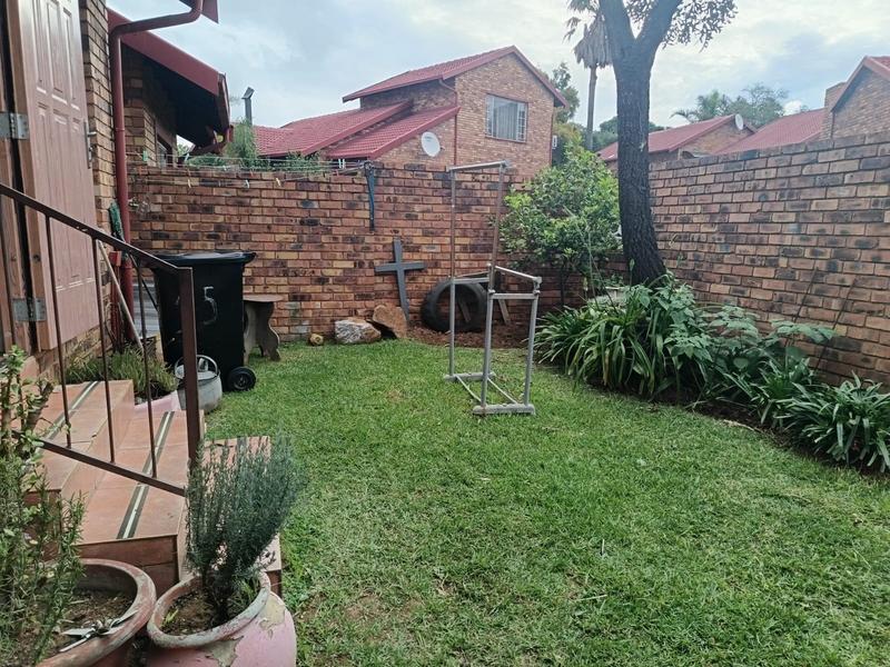 3 Bedroom Property for Sale in South Crest Gauteng