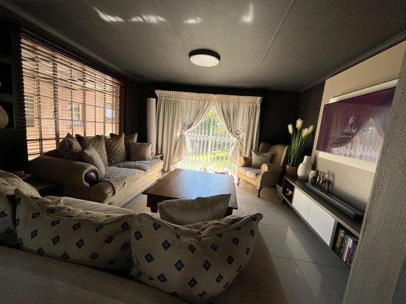 3 Bedroom Property for Sale in Sunward Park Gauteng