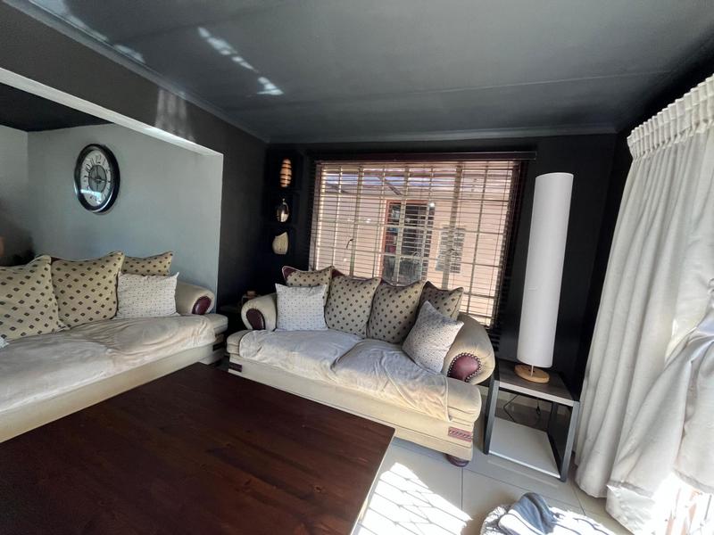 3 Bedroom Property for Sale in Sunward Park Gauteng