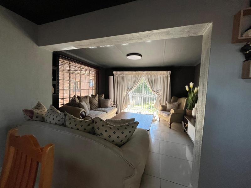 3 Bedroom Property for Sale in Sunward Park Gauteng