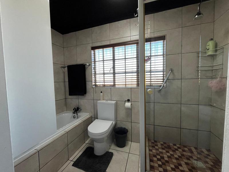 3 Bedroom Property for Sale in Sunward Park Gauteng
