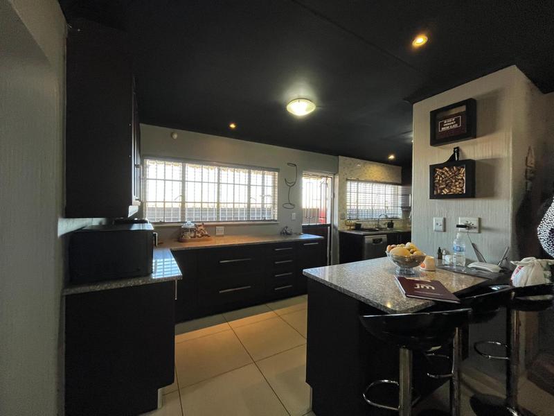 3 Bedroom Property for Sale in Sunward Park Gauteng