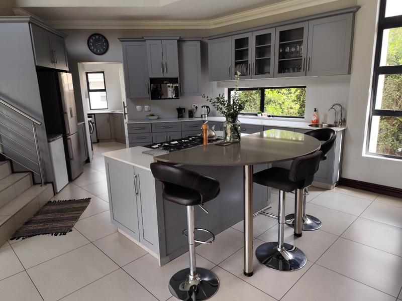 4 Bedroom Property for Sale in Midstream Ridge Gauteng