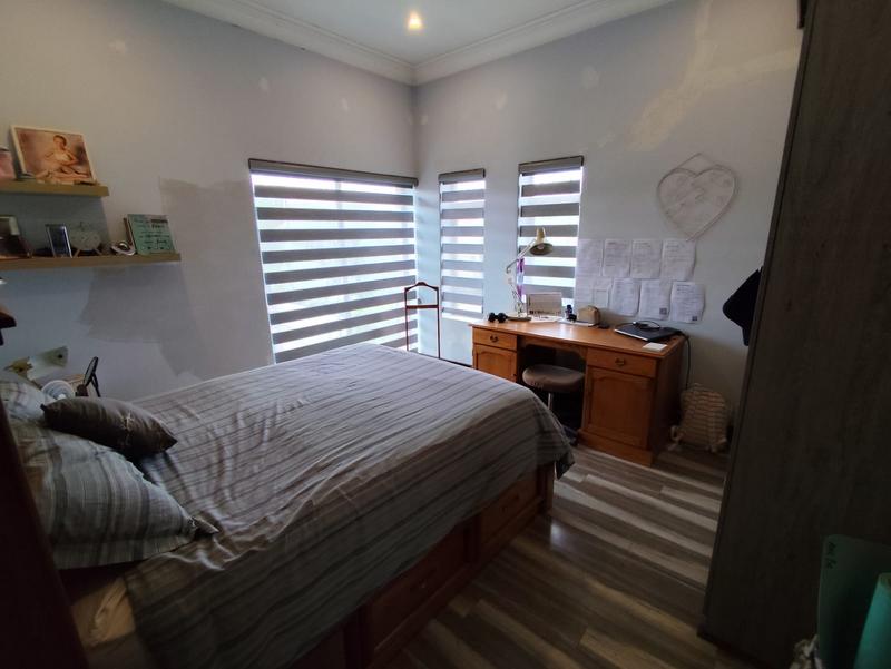 4 Bedroom Property for Sale in Midstream Ridge Gauteng
