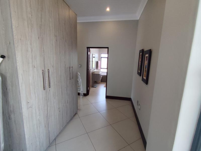 4 Bedroom Property for Sale in Midstream Ridge Gauteng
