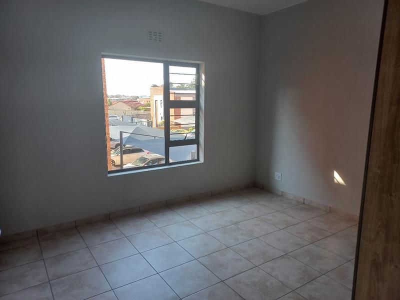 2 Bedroom Property for Sale in Ravenswood Gauteng