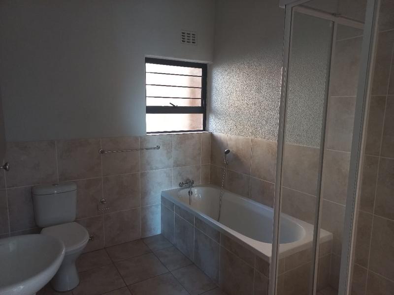 2 Bedroom Property for Sale in Ravenswood Gauteng