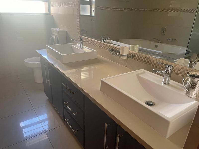 To Let 4 Bedroom Property for Rent in Glenhazel Gauteng
