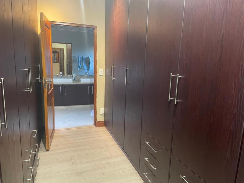 To Let 4 Bedroom Property for Rent in Glenhazel Gauteng