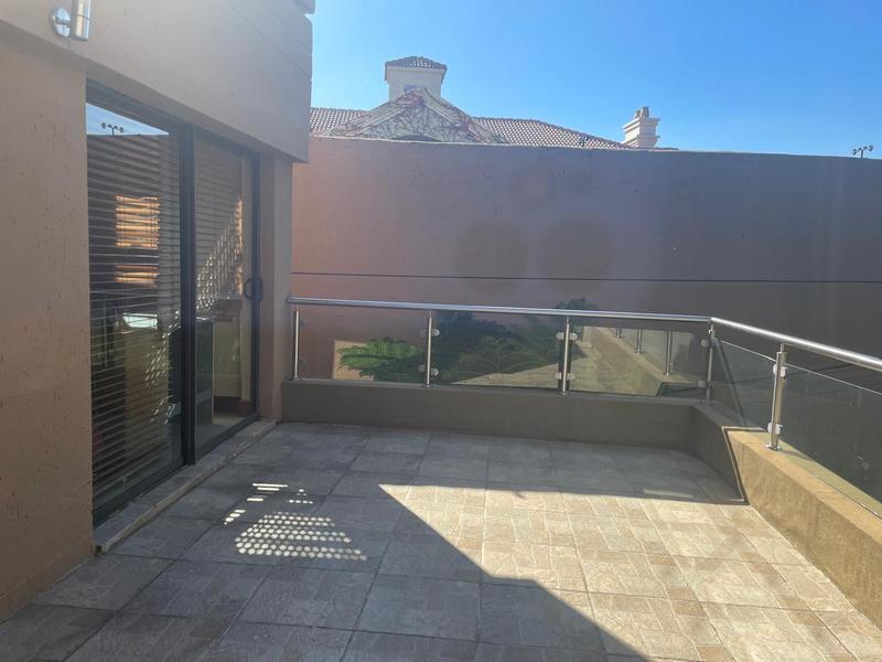 To Let 4 Bedroom Property for Rent in Glenhazel Gauteng
