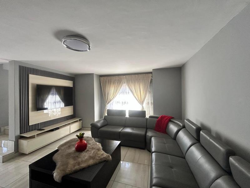 5 Bedroom Property for Sale in Brakpan North Gauteng