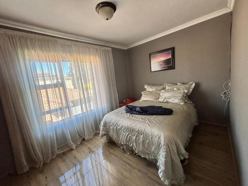 5 Bedroom Property for Sale in Brakpan North Gauteng