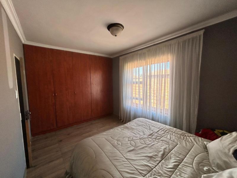 5 Bedroom Property for Sale in Brakpan North Gauteng