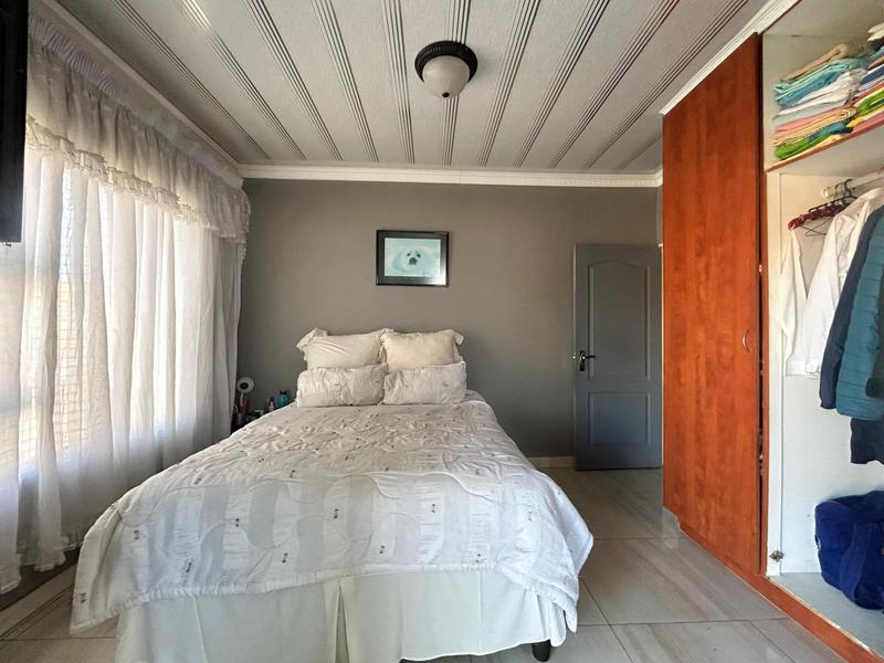 5 Bedroom Property for Sale in Brakpan North Gauteng