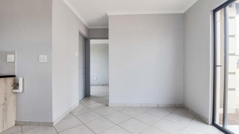2 Bedroom Property for Sale in Selcourt Gauteng