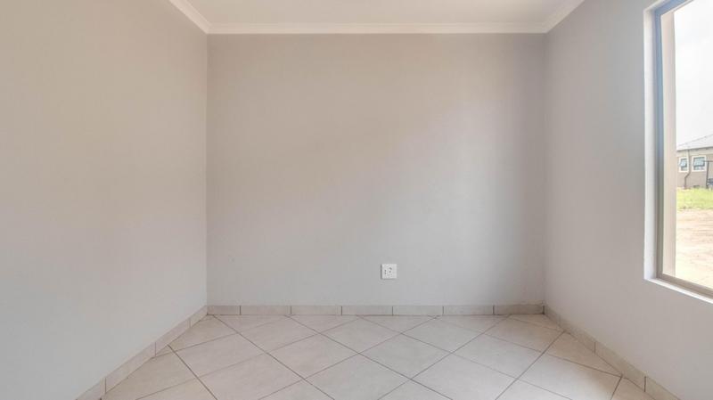 2 Bedroom Property for Sale in Selcourt Gauteng
