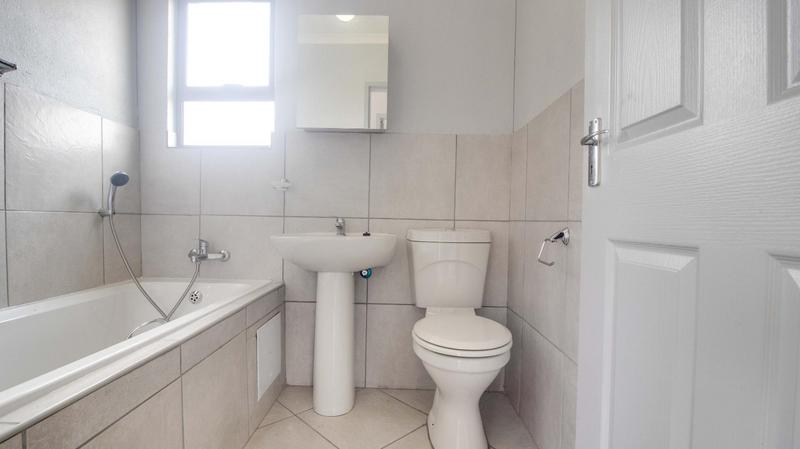 2 Bedroom Property for Sale in Selcourt Gauteng