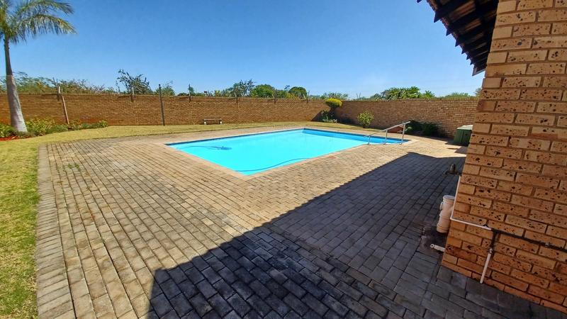 2 Bedroom Property for Sale in Annlin Gauteng