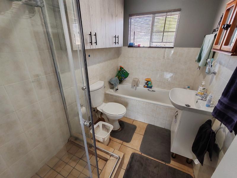 3 Bedroom Property for Sale in Annlin Gauteng