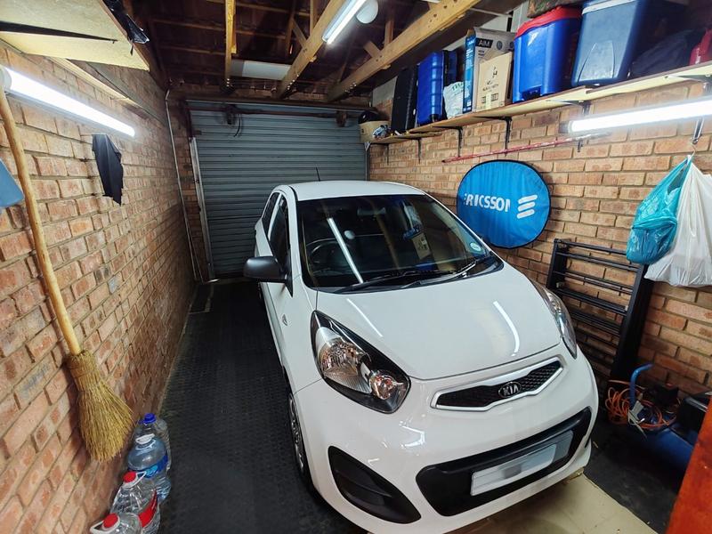 3 Bedroom Property for Sale in Annlin Gauteng