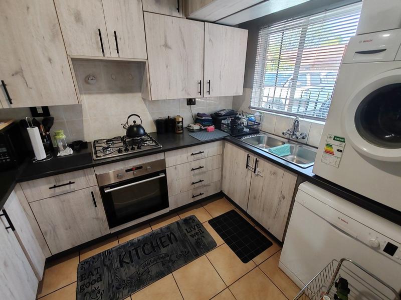 3 Bedroom Property for Sale in Annlin Gauteng