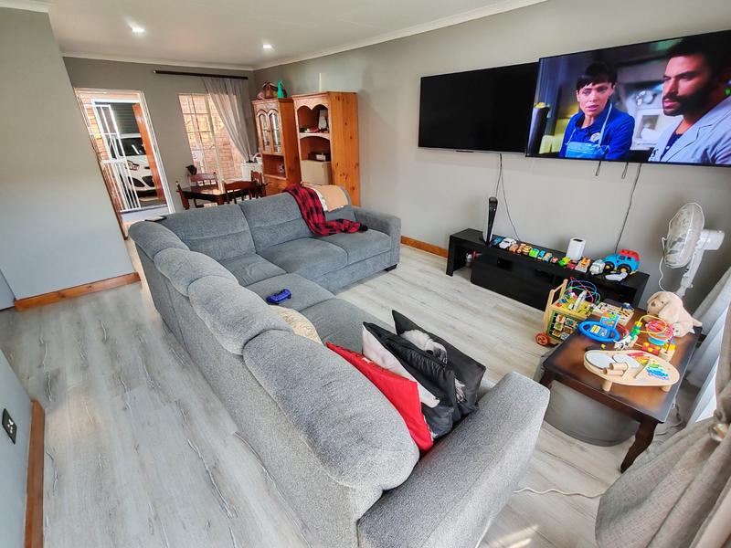 3 Bedroom Property for Sale in Annlin Gauteng