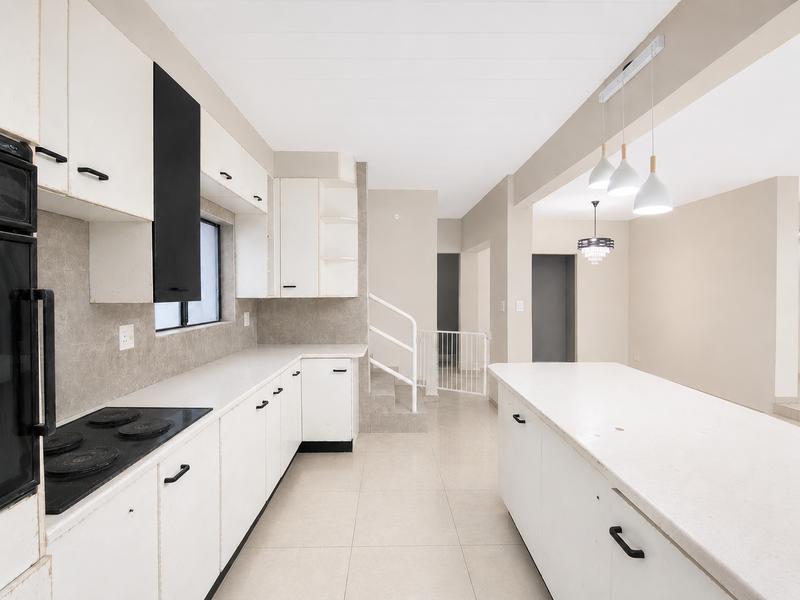 6 Bedroom Property for Sale in Montana Park Gauteng