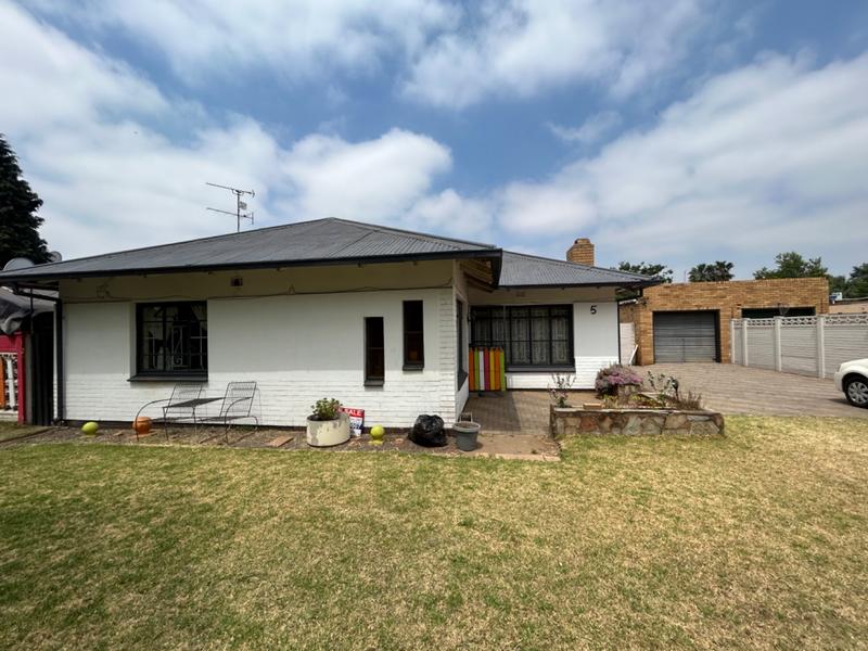 3 Bedroom Property for Sale in Vanderbijlpark CE 2 Gauteng