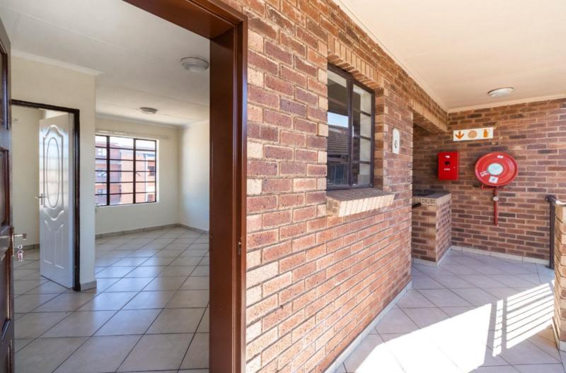 1 Bedroom Property for Sale in Kempton Park Gauteng