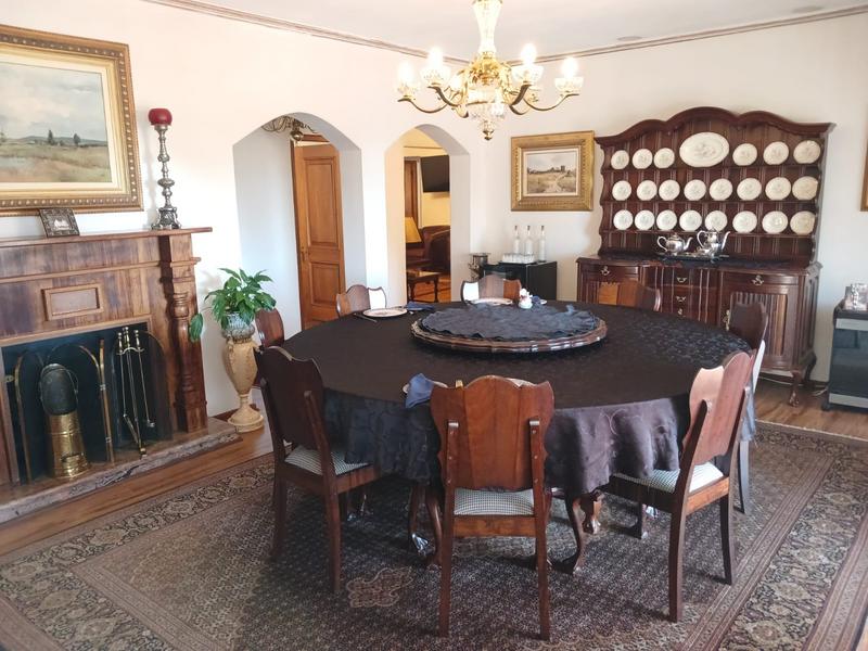6 Bedroom Property for Sale in Zwartkop Gauteng