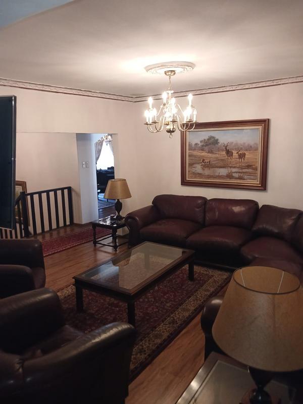 6 Bedroom Property for Sale in Zwartkop Gauteng