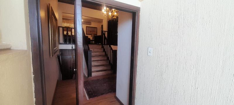 6 Bedroom Property for Sale in Zwartkop Gauteng