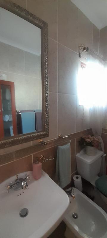 6 Bedroom Property for Sale in Zwartkop Gauteng