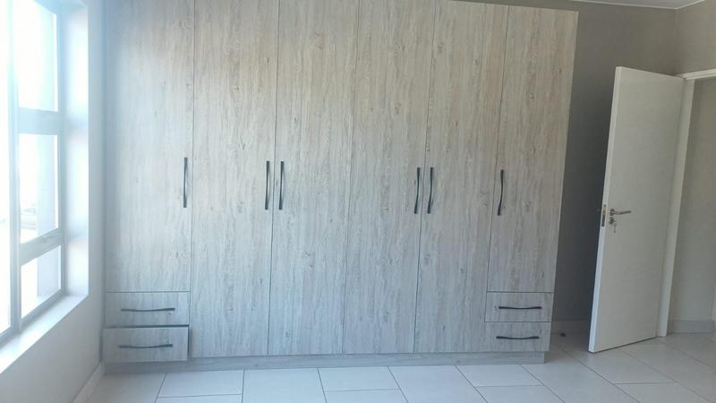 To Let 2 Bedroom Property for Rent in Bedfordview Gauteng