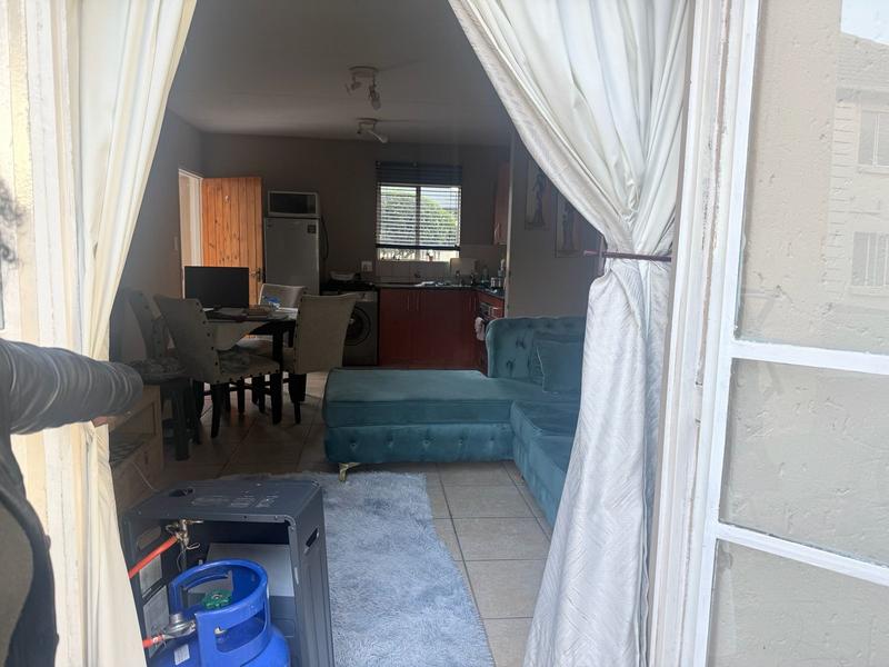 2 Bedroom Property for Sale in Klippoortjie Gauteng
