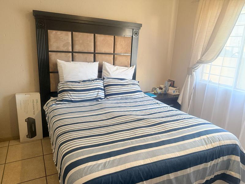 2 Bedroom Property for Sale in Klippoortjie Gauteng