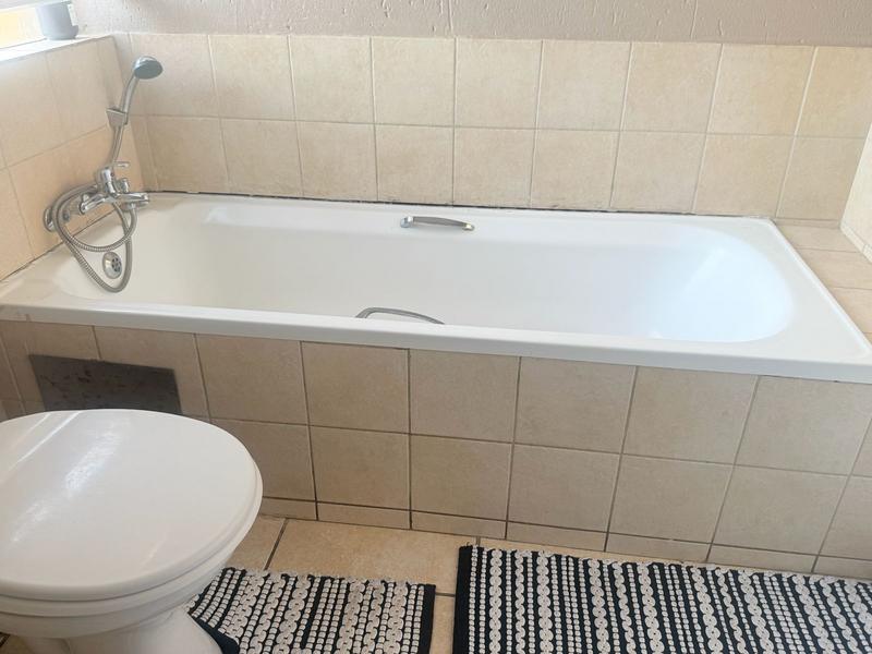 2 Bedroom Property for Sale in Klippoortjie Gauteng